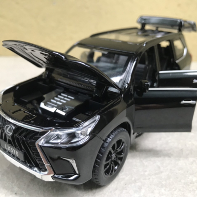 Mô hình xe LEXUS LX570 2022  tỷ lệ 1:32