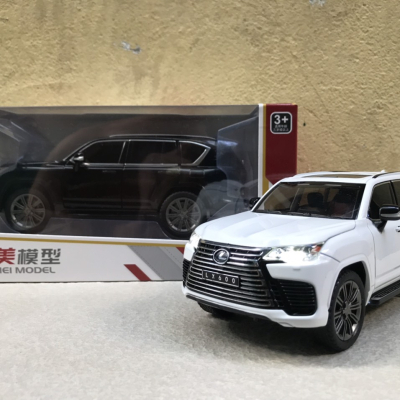 Mô hình xe LEXUS LX600 2024 tỷ lệ 1:24