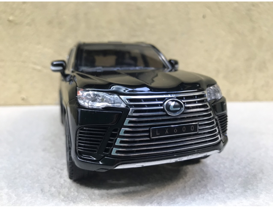 Mô hình xe LEXUS LX600 2024 tỷ lệ 1:24 Mô hình xe LEXUS LX600 2024 tỷ lệ 1:24