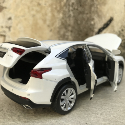 Mô hình xe LEXUS NX200T tỷ lệ 1:32
