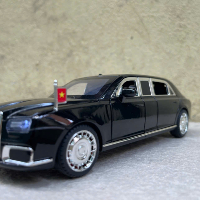 Mô hình xe Limousine Aurus Senat Tổng Lãnh Sự  tỷ lệ 1:24