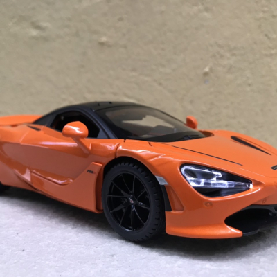 Mô hình xe Mclaren 720S tỷ lệ 1:24