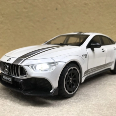 Mô hình xe Mercedes- AMG GT 63S  tỷ lệ 1:24