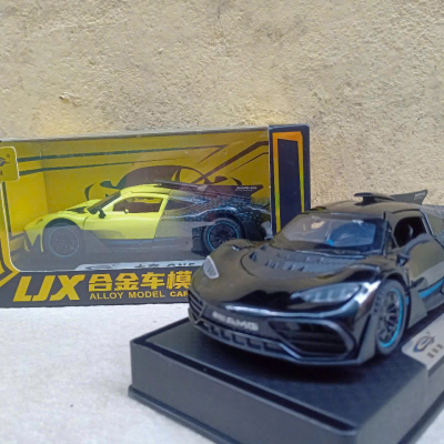 ​Mô hình xe Mercedes-Benz One  tỷ lệ 1:32