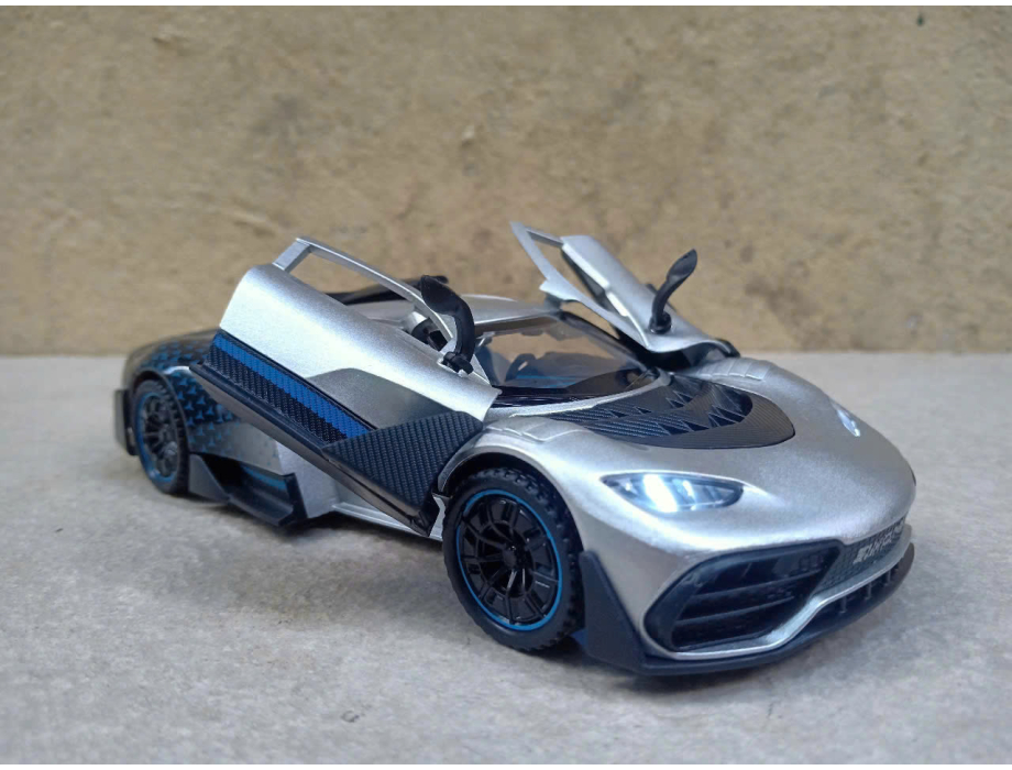 Mô hình xe Mercedes-Benz One tỷ lệ 1:32 Mô hình xe Mercedes-Benz One tỷ lệ 1:32