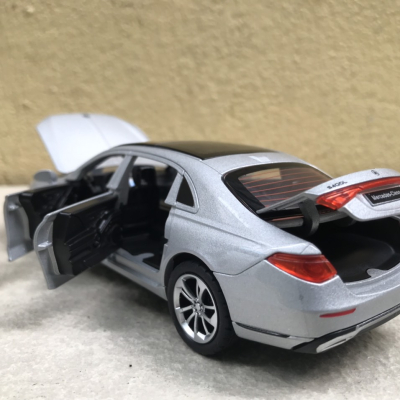 Mô hình xe Mercedes-Benz S400L 2024 tỷ lệ 1:32