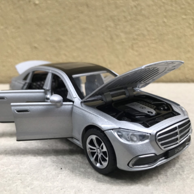 Mô hình xe Mercedes-Benz S400L 2024 tỷ lệ 1:32