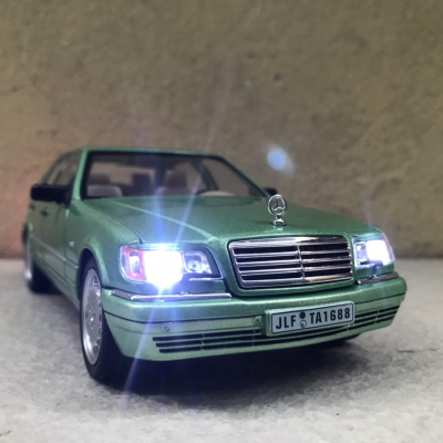 Mô hình xe Mercedes Benz W140 Class S320 tỷ lệ 1:24