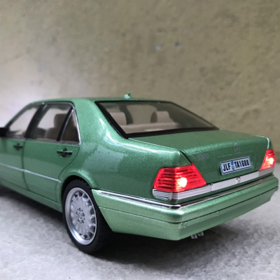 Mô hình xe Mercedes Benz W140 Class S320 tỷ lệ 1:24