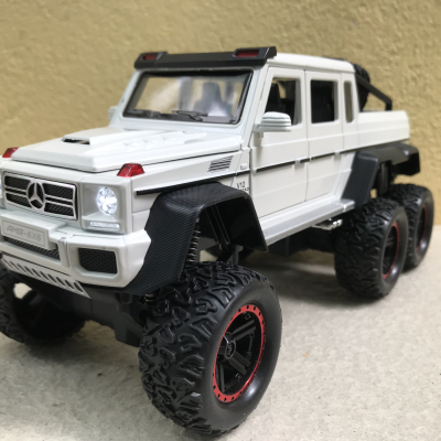 Mô hình xe MERCEDES G63 AMG 6x6  tỷ lệ 1:24