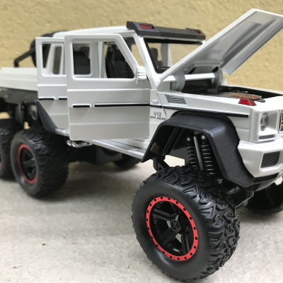 Mô hình xe MERCEDES G63 AMG 6x6  tỷ lệ 1:24