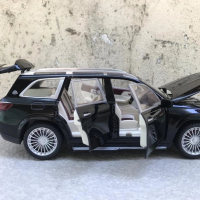 Mô hình xe Mercedes Maybach GLS600  tỷ lệ 1:24