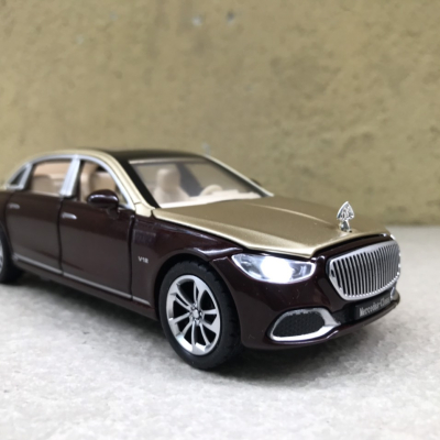 Mô hình xe Mercedes Maybach S680 tỷ lệ 1:32