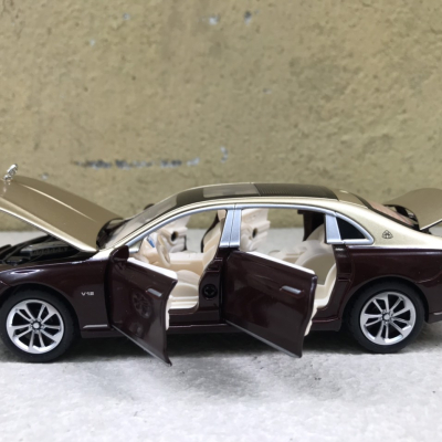 Mô hình xe Mercedes Maybach S680 tỷ lệ 1:32