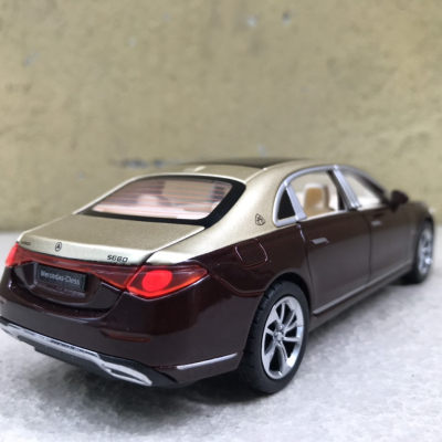 Mô hình xe Mercedes Maybach S680 tỷ lệ 1:32