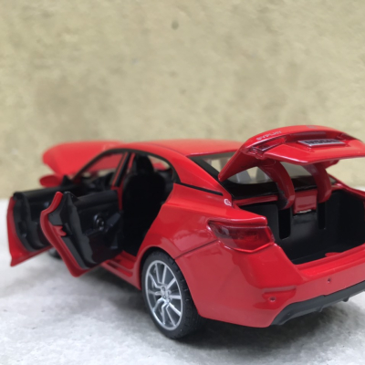 Mô hình xe NISSAN Sylphy 2021 tỷ lệ 1:32