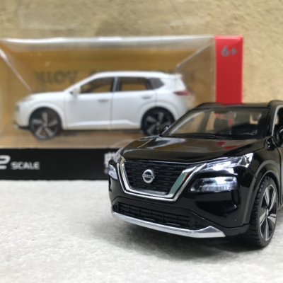 Mô hình xe NISSAN Xtrail 2023 tỷ lệ 1:32