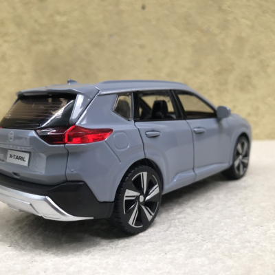 Mô hình xe NISSAN Xtrail 2023 tỷ lệ 1:32