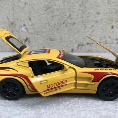 Mô hình xe ô tô Aston martin ONE tỷ lệ 1:32