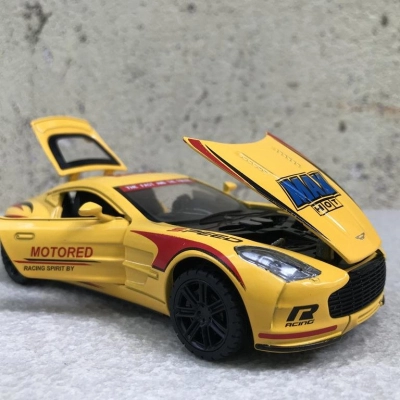 Mô hình xe ô tô Aston martin ONE tỷ lệ 1:32