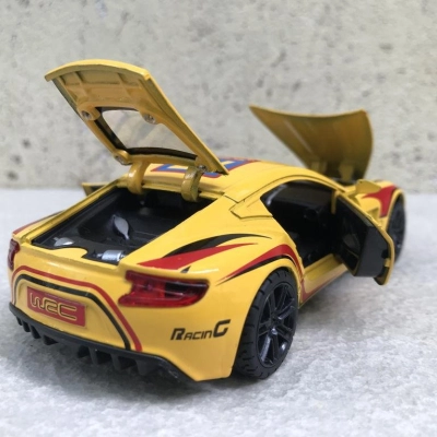Mô hình xe ô tô Aston martin ONE tỷ lệ 1:32