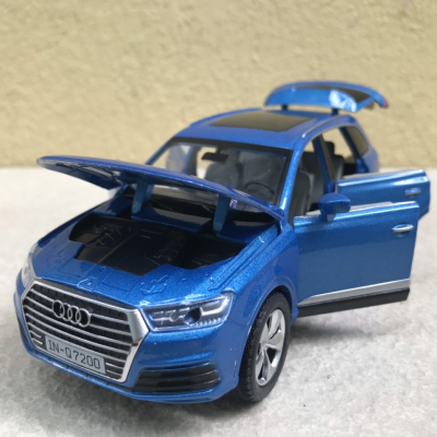 Mô hình xe Ô TÔ AUDI Q7 2019 tỷ lệ 1:32
