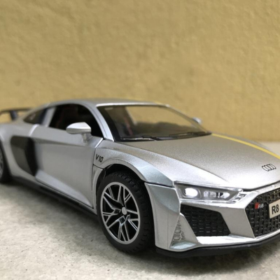 Mô hình xe ô tô Audi R8 V10 Plus tỷ lệ 1:32
