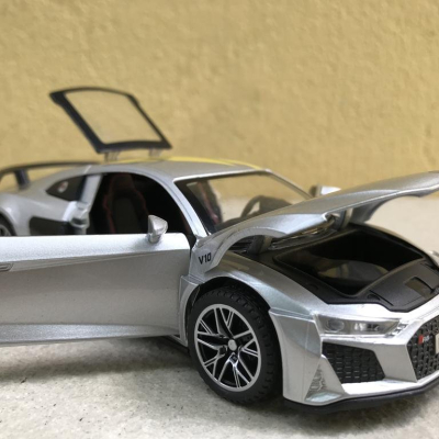 Mô hình xe ô tô Audi R8 V10 Plus tỷ lệ 1:32