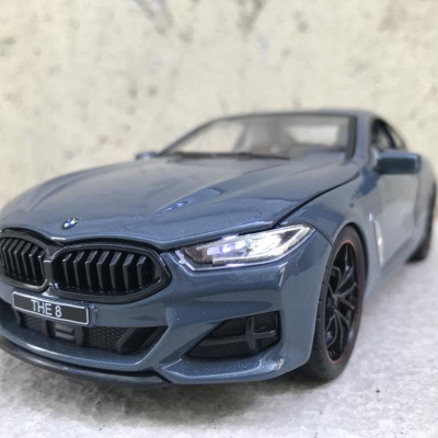 Mô hình xe ô tô BMW 840I Coupe 2020 tỷ lệ 1:24