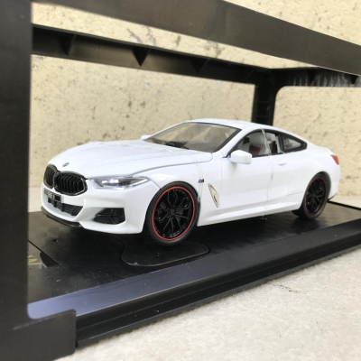 Mô hình xe ô tô BMW 840I Coupe 2020 tỷ lệ 1:24