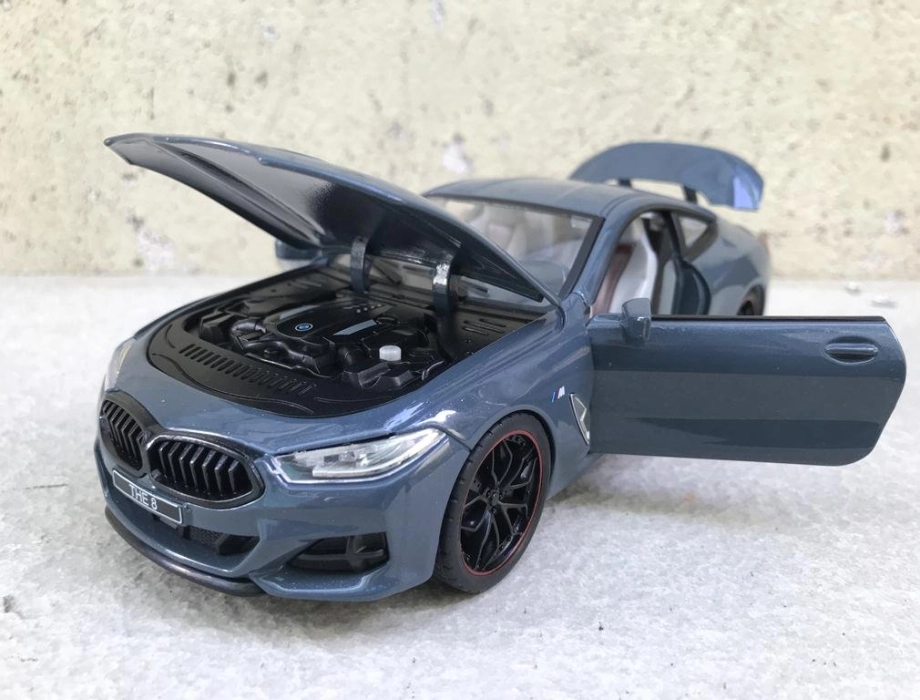 Mô hình xe ô tô BMW 840I Coupe 2020 tỷ lệ 1:24