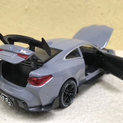 Mô hình xe ô tô BMW M4 Coupe 2022 tỷ lệ 1:32