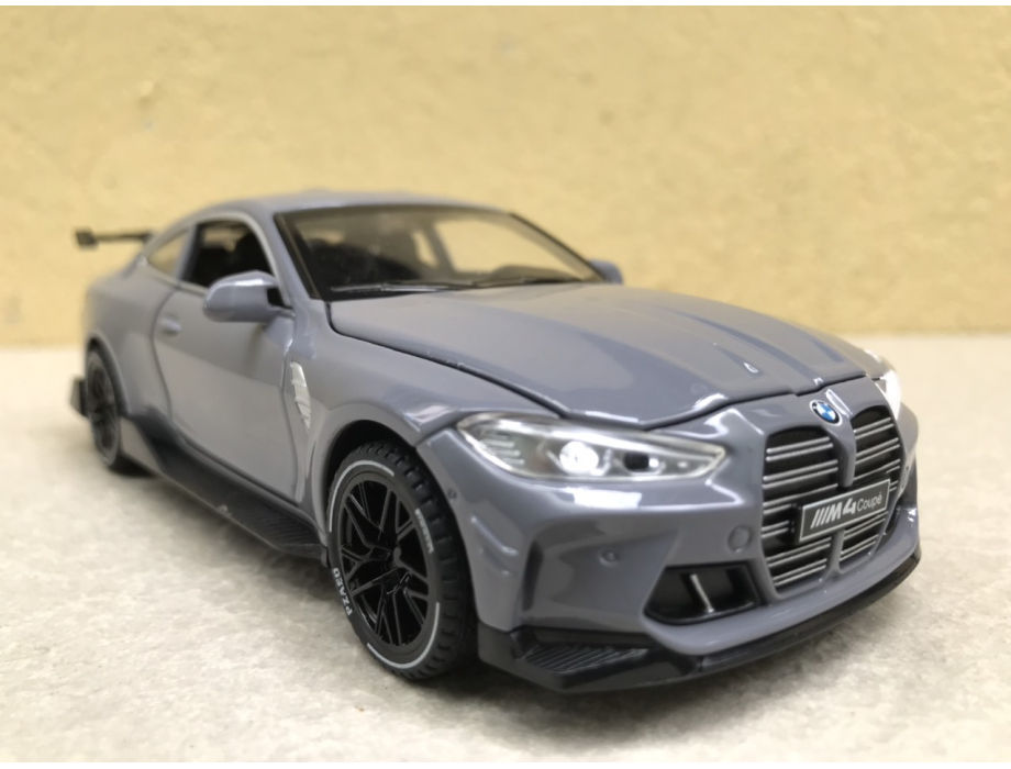 Mô hình xe ô tô BMW M4 Coupe 2022 tỷ lệ 1:32 Mô hình xe ô tô BMW M4 Coupe 2022 tỷ lệ 1:32