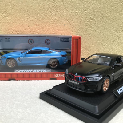 Mô hình xe ô tô BMW M8 tỷ lệ 1:32