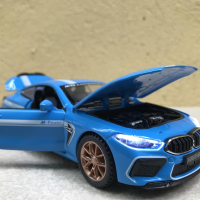 Mô hình xe ô tô BMW M8 tỷ lệ 1:32