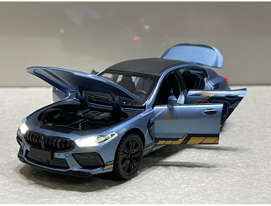 Mô hình xe ô tô BMW M8 tỷ lệ 1:32