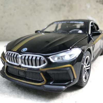 Mô hình xe ô tô BMW M8 tỷ lệ 1:32