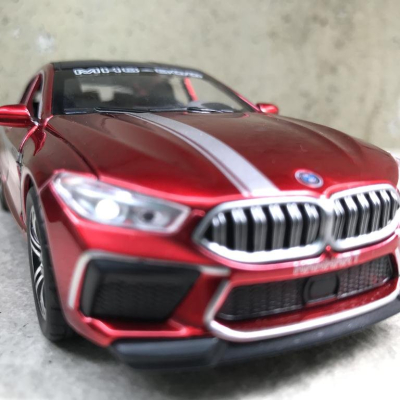 Mô hình xe ô tô BMW M8 tỷ lệ 1:32