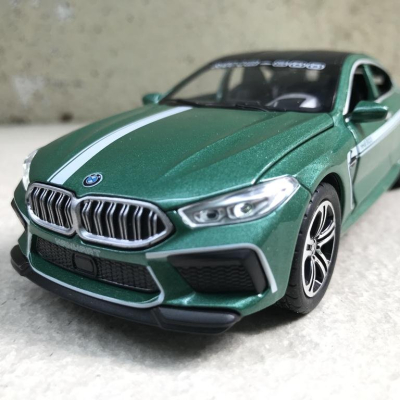 Mô hình xe ô tô BMW M8 tỷ lệ 1:32