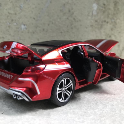 Mô hình xe ô tô BMW M8 tỷ lệ 1:32