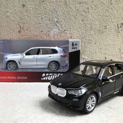 Mô hình xe ô tô BMW X5 2020 tỷ lệ 1:32