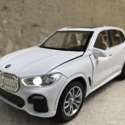 Mô hình xe ô tô BMW X5 2020 tỷ lệ 1:32