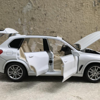 Mô hình xe ô tô BMW X5 2020 tỷ lệ 1:32