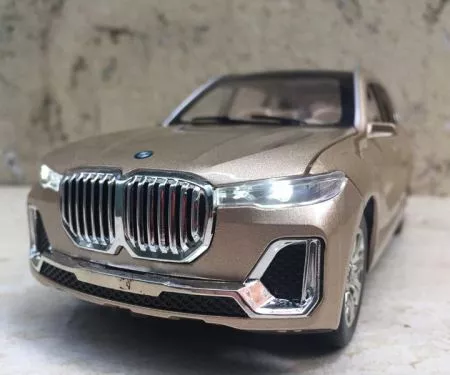 Mô hình xe Ô Tô BMW X7 tỷ lệ: 1:24