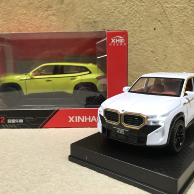 Mô hình xe ô tô BMW XM 2024  tỷ lệ 1:32