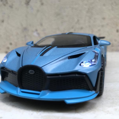 Mô hình xe ô tô Bugatti DIVO tỷ lệ 1:32