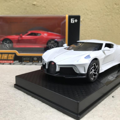 Mô hình xe ô tô Bugatti La Voiture Noire tỷ lệ 1:32