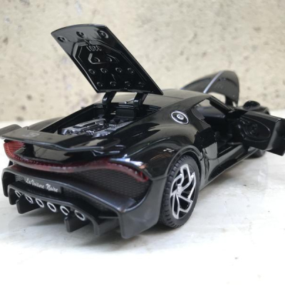 Mô hình xe Ô TÔ Bugatti La Voiture Noire tỷ lệ 1:32