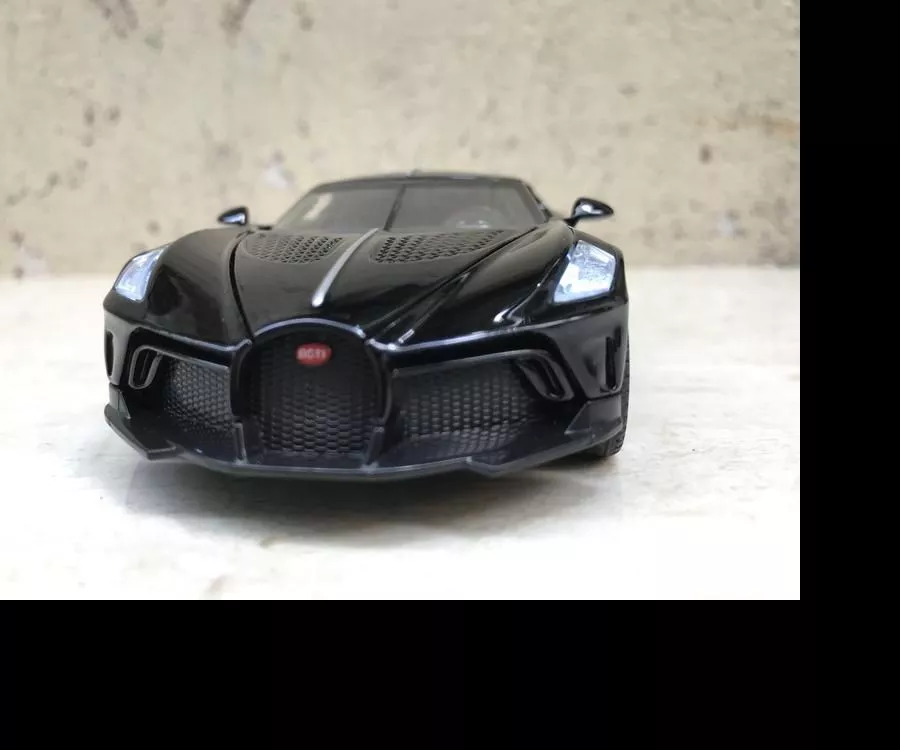 ​Mô hình xe Ô TÔ Bugatti La Voiture Noire tỷ lệ 1:32