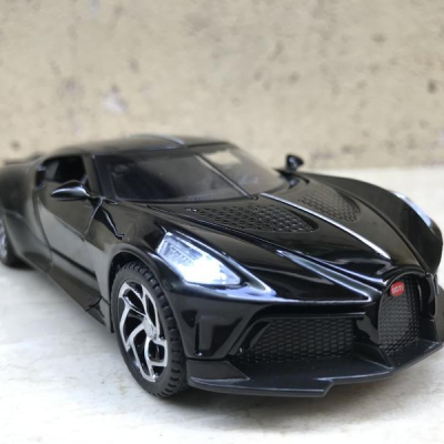 Mô hình xe Ô TÔ Bugatti La Voiture Noire tỷ lệ 1:32